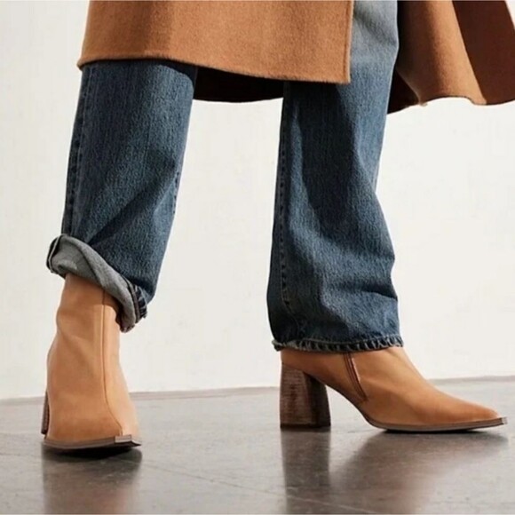 Free People Livia Leather Laceback Side Zip Pointy Toe Blue Block Heel Size 38 - Picture 4 of 16